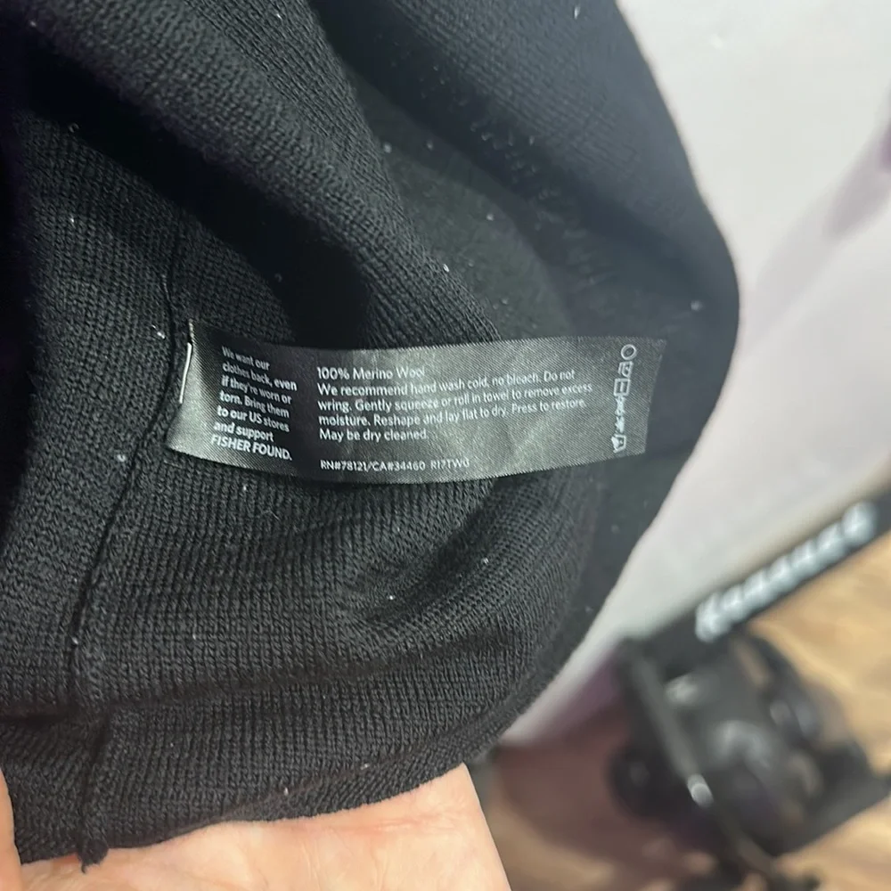 NWOT. Woman’s Eileen Fisher 100% Merino Wool sparkling cardigan. Size M. - Picture 4 of 6